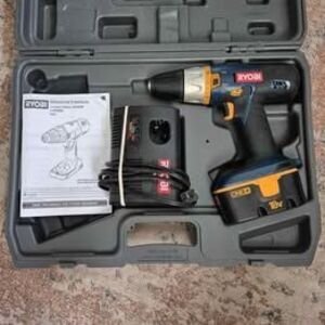 Ryobi P201 - 1/2" 18V Drill/Driver w/ Battery, Charger & Carrying Case